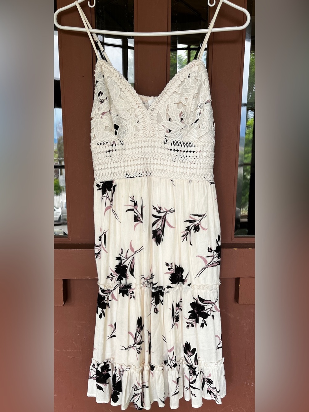 Ivory black rose floral Crochet Lace Top Floral Maxi Dress LOVE TREE medium
